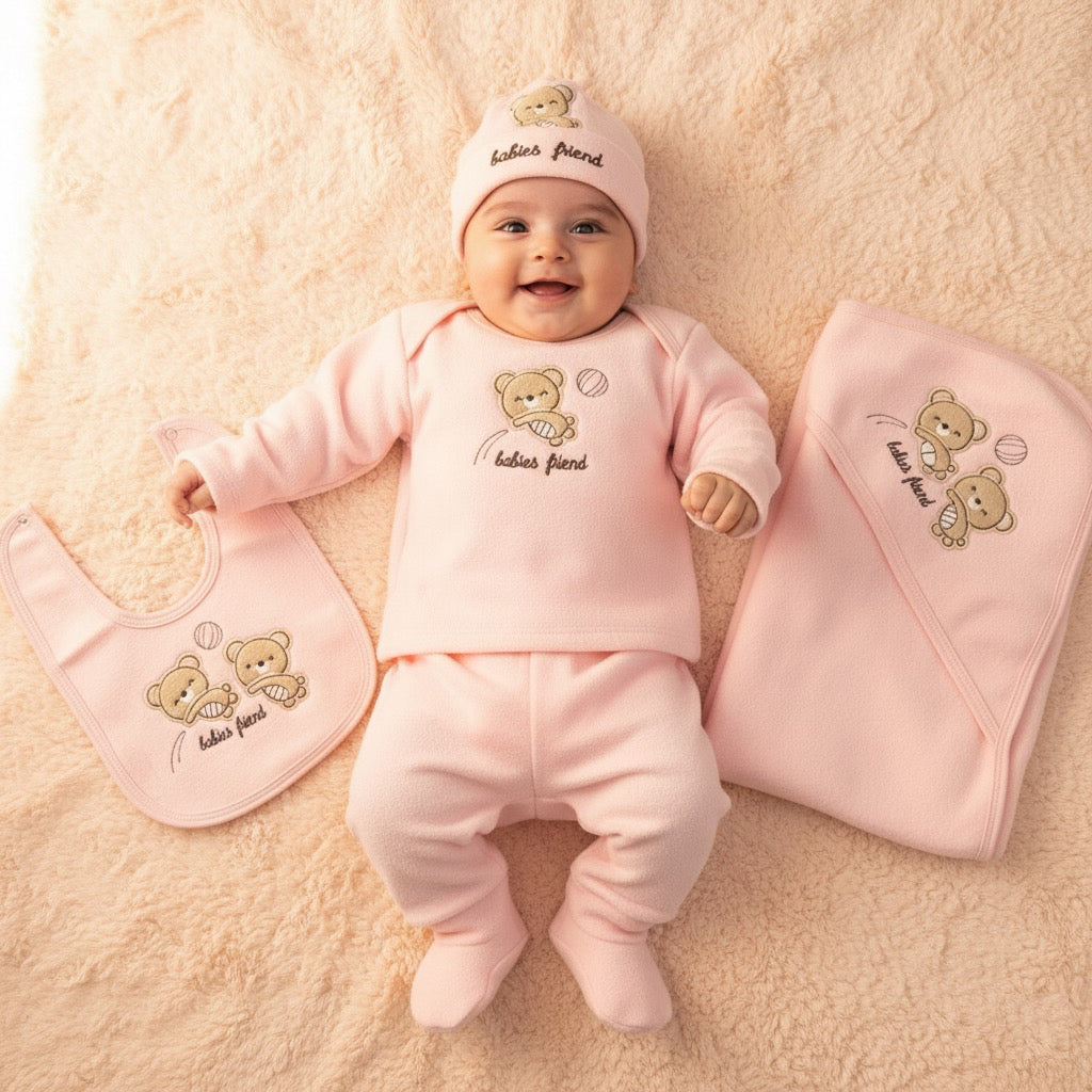 Play & Bear 7 Piece Winter Starter Set