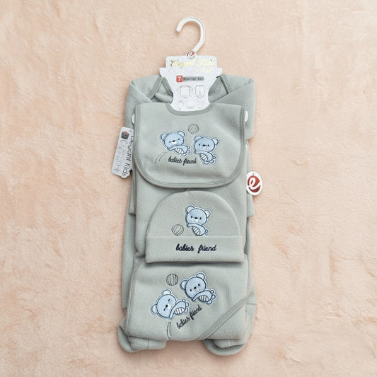 Play & Bear 7 Piece Winter Starter Set